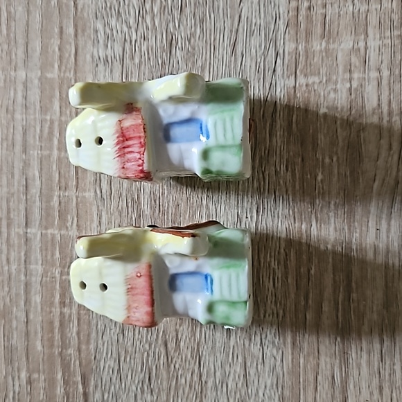 Antique Vintage Windmill Salt and Pepper Shaker Set Made in Japan - Picture 4 of 8